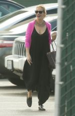 JULIA ROBERTS Out and About in Los Angeles 1510