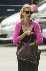 JULIA ROBERTS Out and About in Los Angeles 1510