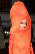 KATY PERRY at Kate Hudson