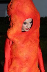 KATY PERRY at Kate Hudson