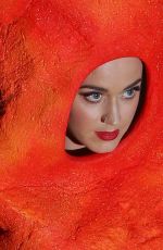 KATY PERRY at Kate Hudson