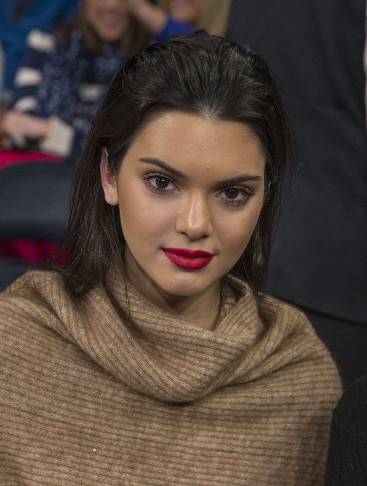 KENDALL JENNER at Knicks vs Wizards Game in New York – HawtCelebs