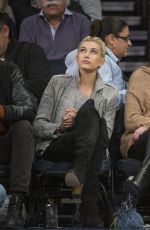 KENDALL JENNER, GIGI HADID and HAILEY BALDWIN at Knicks vs Wizards Game