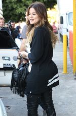 KHLOE KARDASHIAN Leaves a Restaurant in Calabasas