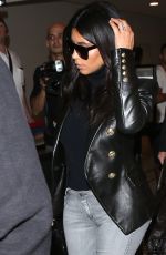 KIM KARDASHIAN and Kanje West at Los Angeles International Airport 2610