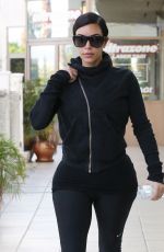 KIM KARDASHIAN in Leggings Arrives at a Gym in Los Angeles 2910