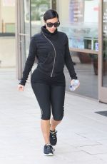 KIM KARDASHIAN in Leggings Arrives at a Gym in Los Angeles 2910