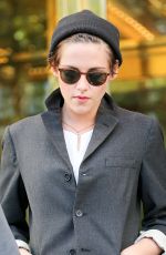 KRISTEN STEWART Out and About in New York 0810