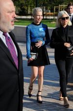 MICHELLE WILLIAMS at Louis Vuitton Fashion Show in Paris