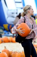 MOLLY SIMS at Mr. Bones Pumpkin Patch in West Hollywood