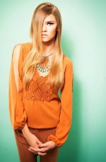 RAINA LAWSON - White Cross Shoot