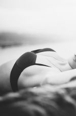RAINA LAWSON - White Cross Shoot
