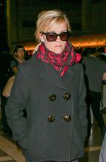 REESE WITHERSPOON Arrives at LAX Airport 1110