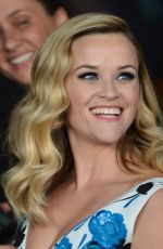 REESE WITHERSPOON Heading to Chateau Marmont in Hollywood
