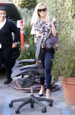REESE WITHERSPOON Out and About in Brentwood 1610