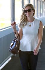 REESE WITHERSPOON Out and About in Los Angeles 0210