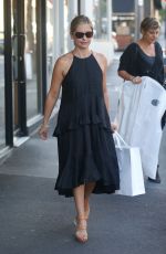 SARAH MICHELLE GELLAR Out Shopping in Chapel Street in Melbourne