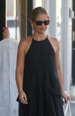 SARAH MICHELLE GELLAR Out Shopping in Chapel Street in Melbourne