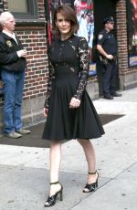 SARAH PAULSON Arrives at Late Show with David Letterman in New York