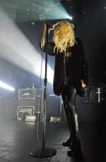 TAYLOR MOMSEN Performs at Emo
