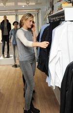 TAYLOR SCHILLING at Gap