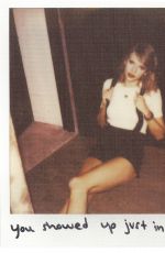 TAYLOR SWIFT - 1989 Album Polaroids