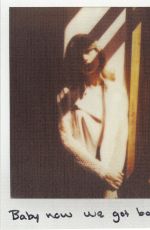 TAYLOR SWIFT - 1989 Album Polaroids