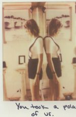 TAYLOR SWIFT - 1989 Album Polaroids