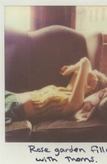 TAYLOR SWIFT - 1989 Album Polaroids