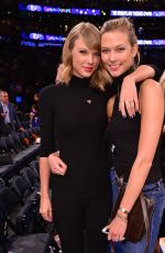 TAYLOR SWIFT and KARLIE KLOSS at New York Knicks Game