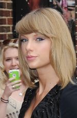 TAYLOR SWIFT Arrives at Late Show with David Letterman in New York