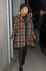 TAYLOR SWIFT Arrives at the Shard in London