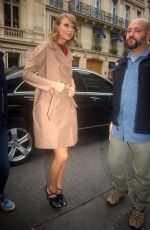TAYLOR SWIFT Leaves a Studio in Paris