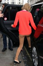 TAYLOR SWIFT Leaves Sketch Restaurant in London