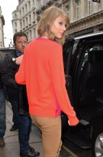 TAYLOR SWIFT Leaves Sketch Restaurant in London