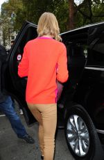 TAYLOR SWIFT Leaves Sketch Restaurant in London