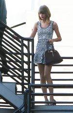 TAYLOR SWIFT Out and About in New York 2910