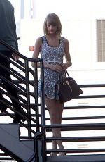 TAYLOR SWIFT Out and About in New York 2910