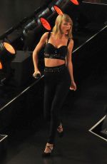 TAYLOR SWIFT Performs at Jimmy Kimmel Live in Hollywood