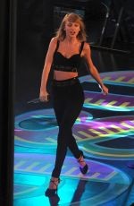 TAYLOR SWIFT Performs at Jimmy Kimmel Live in Hollywood
