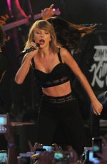 TAYLOR SWIFT Performs at Jimmy Kimmel Live in Hollywood