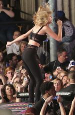 TAYLOR SWIFT Performs at Jimmy Kimmel Live in Hollywood