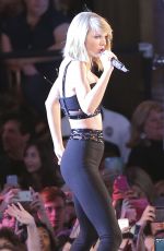 TAYLOR SWIFT Performs at Jimmy Kimmel Live in Hollywood