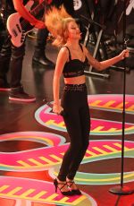 TAYLOR SWIFT Performs at Jimmy Kimmel Live in Hollywood