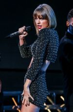TAYLOR SWIFT Performs at X-Factor UK in London