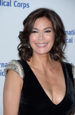 TERI HATCHER at International Medical Corps Annual Awards in Beverly Hills