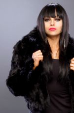 WWE DIVA THROWBACKS