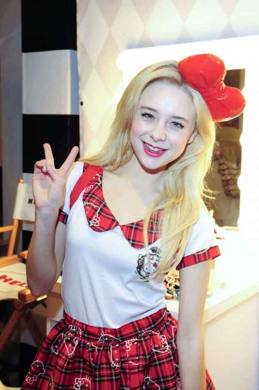 ALESSANDRA TORRESANI at Hello Kitty Beauty Shop
