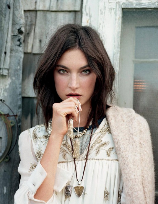 JACQUELYN JABLONSKI by Matt Jones for Elle Magazine