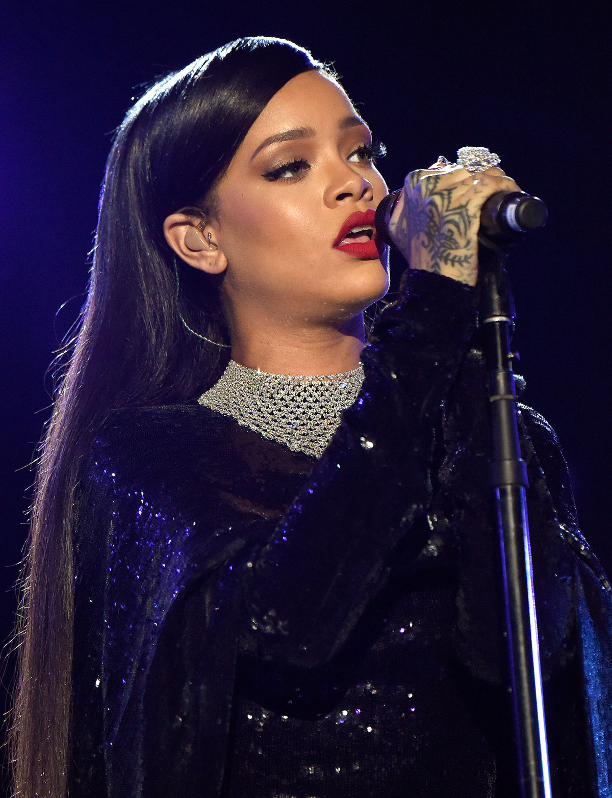 RIHANNA Performs at The Concert For Valor in Washington – HawtCelebs